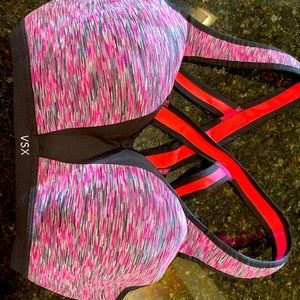 Victoria’s Secret VSX sport Bra